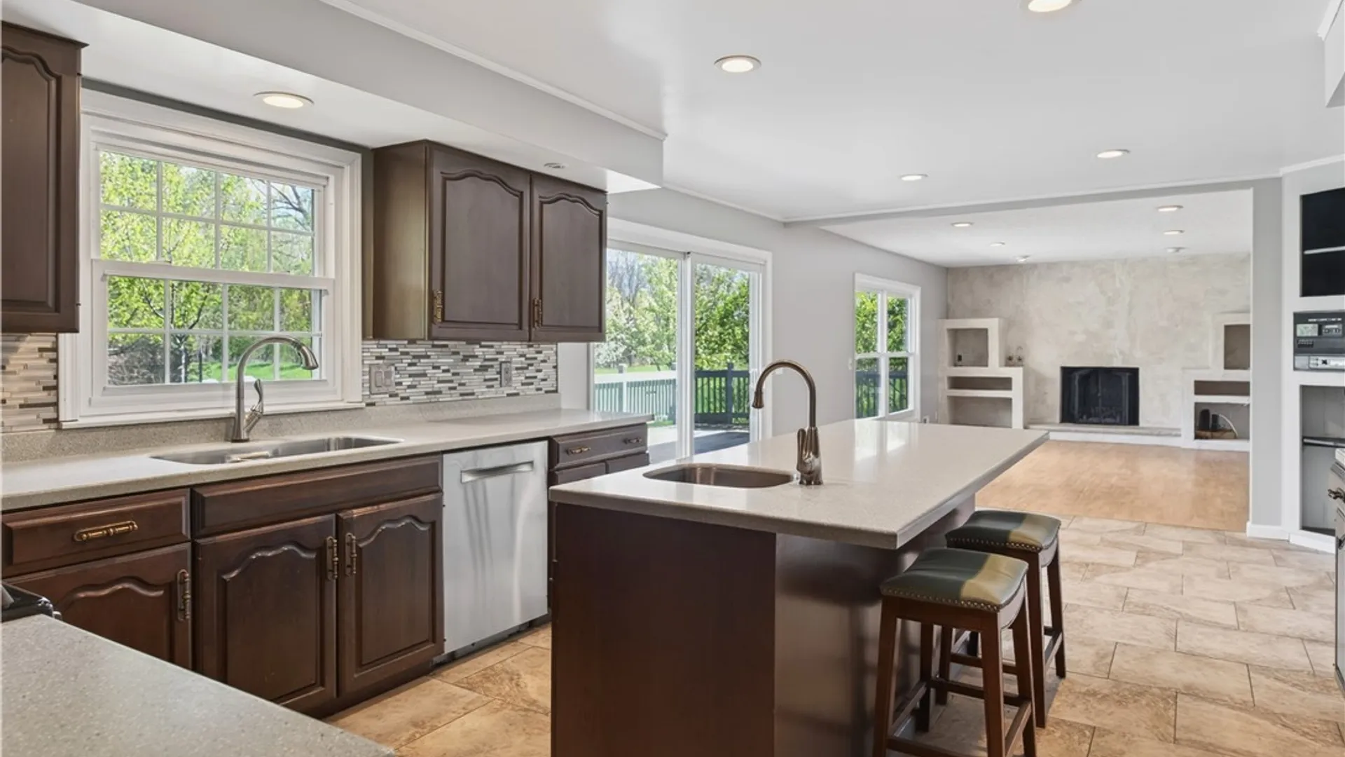 Property at 5 Poinciana Drive, Pittsford, NY 14534 26