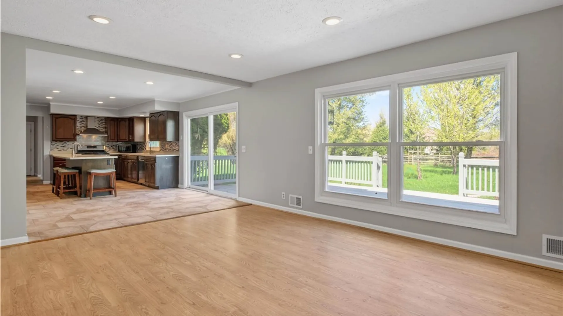 Property at 5 Poinciana Drive, Pittsford, NY 14534 43