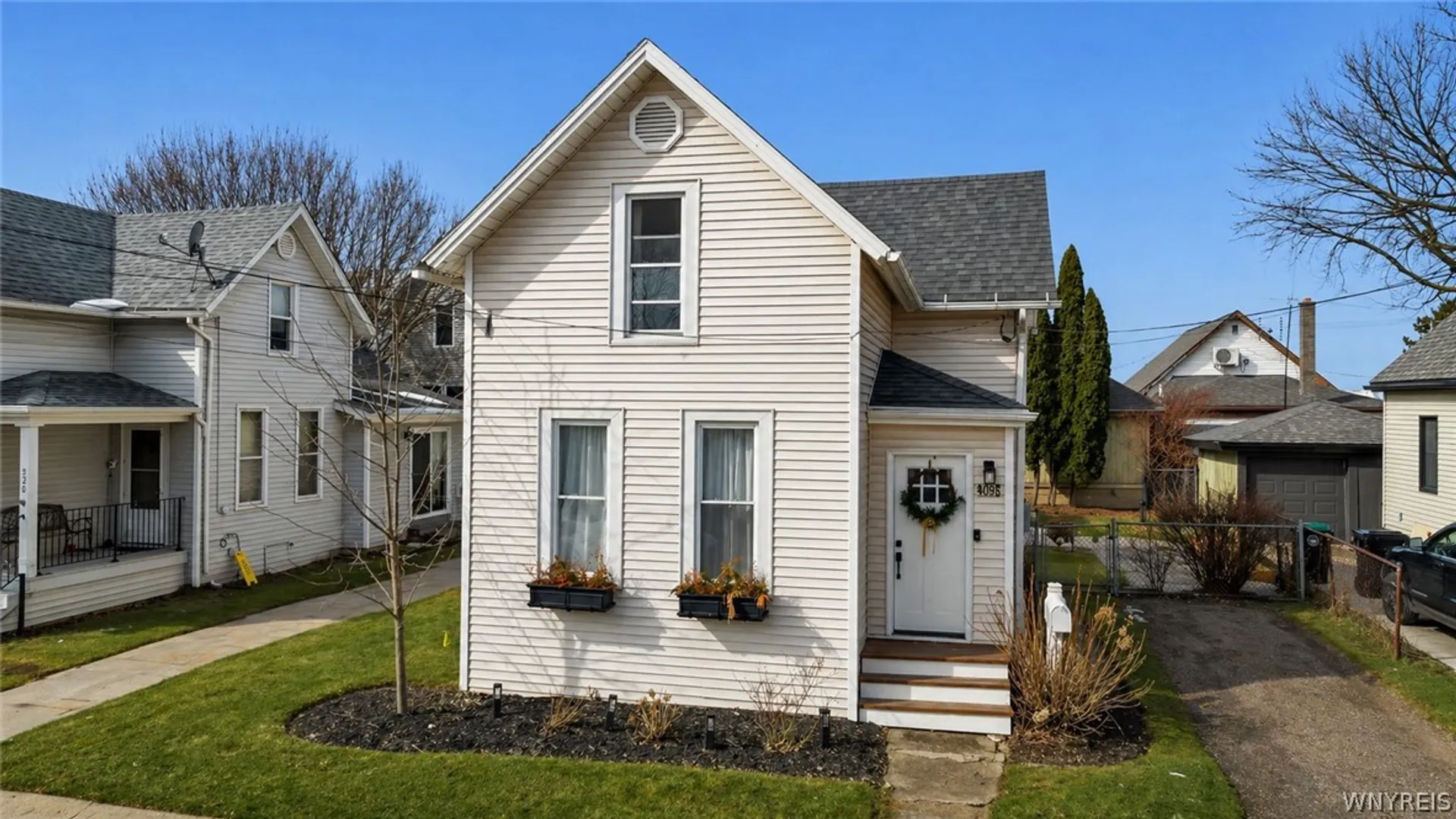 Property at 316 Adam Street, Tonawanda, NY 14150 2
