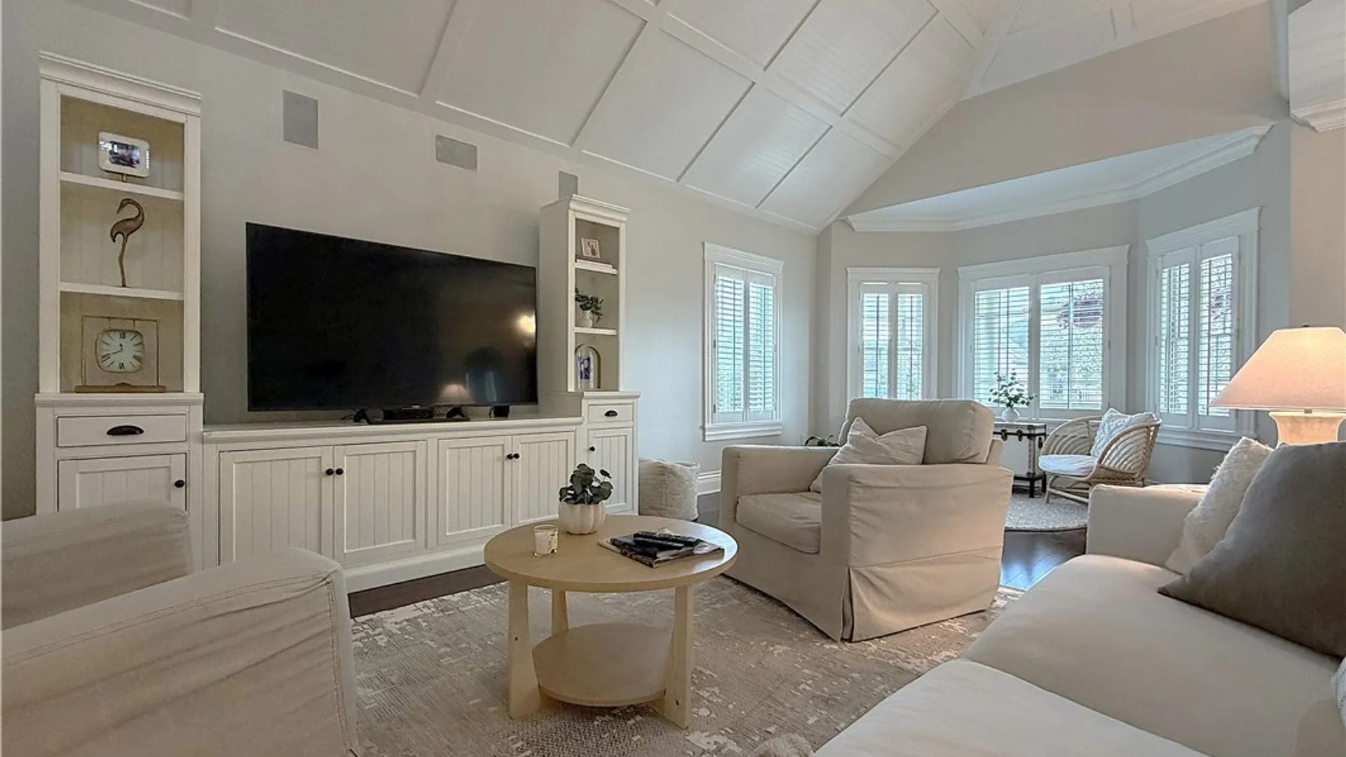 Property at 6 Water Front Lane, Elma, NY 14059 3