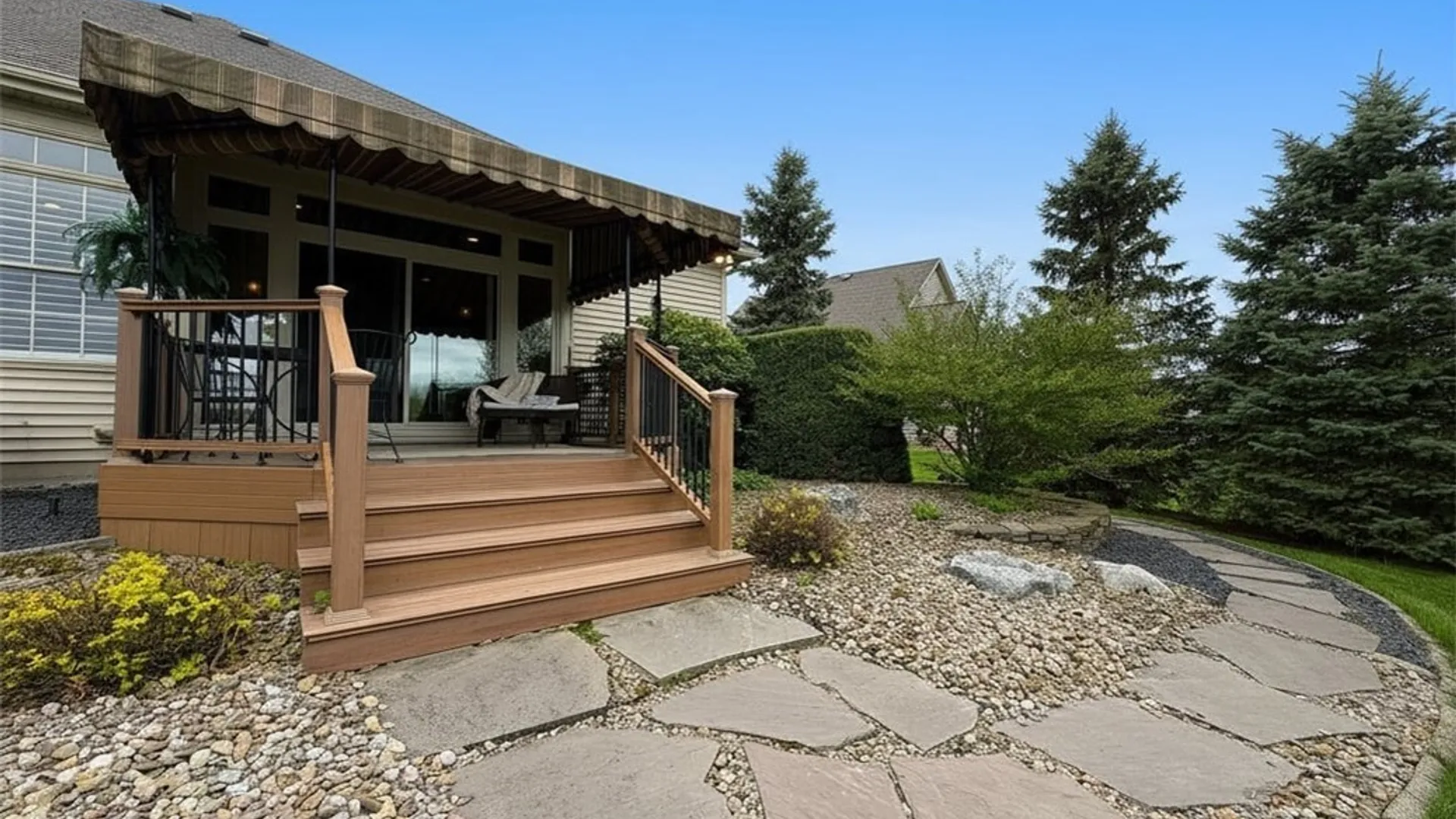 Property at 6 Water Front Lane, Elma, NY 14059 40