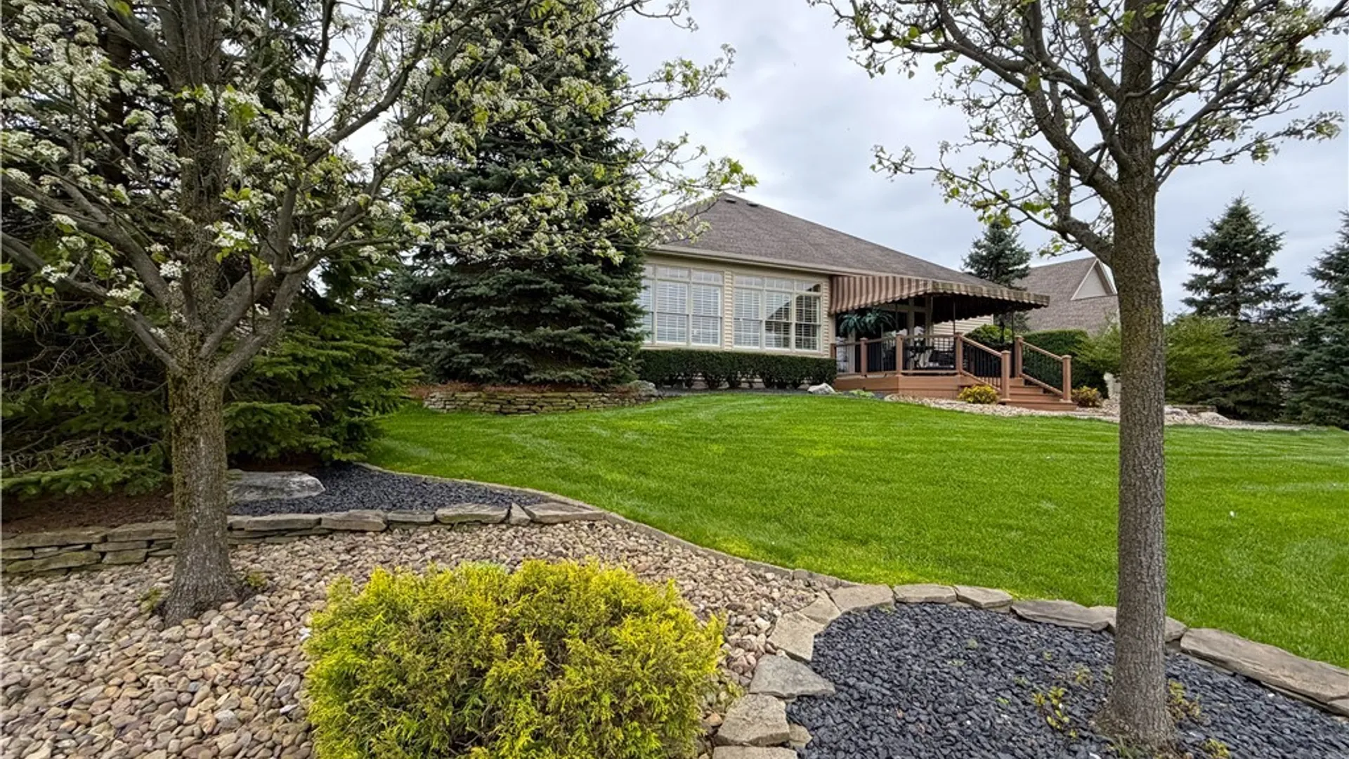 Property at 6 Water Front Lane, Elma, NY 14059 44