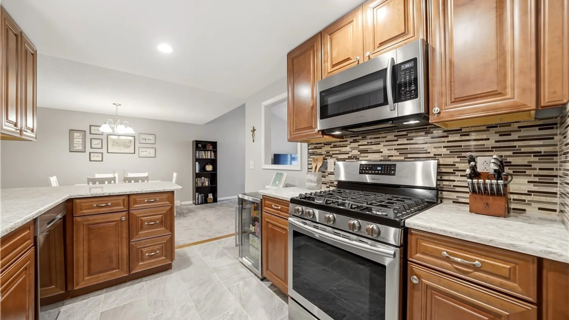 Property at 400 West Avenue, West Seneca, NY 14224 15