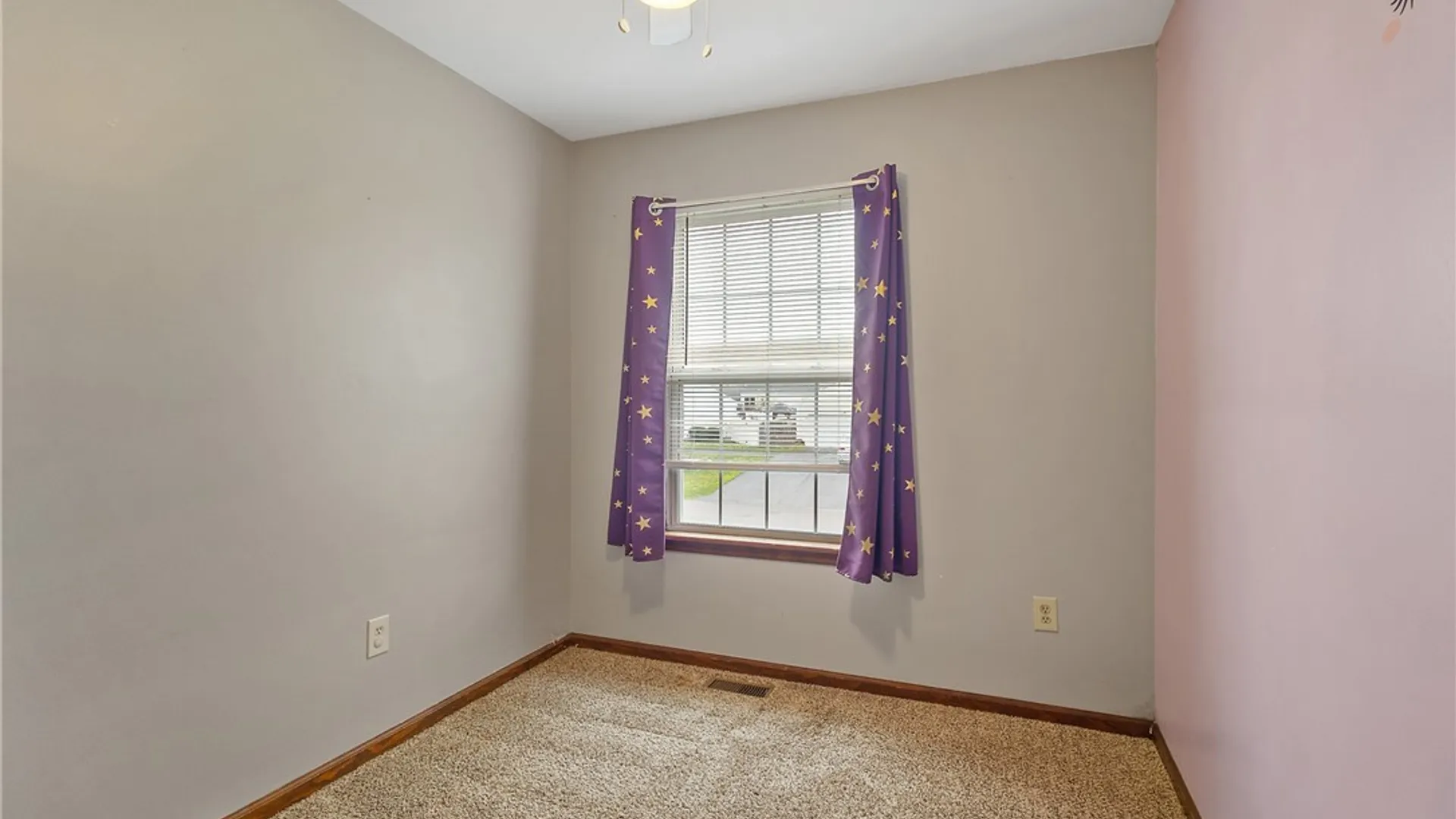 Property at 8644 Disraeli, Cicero, NY 13039 26