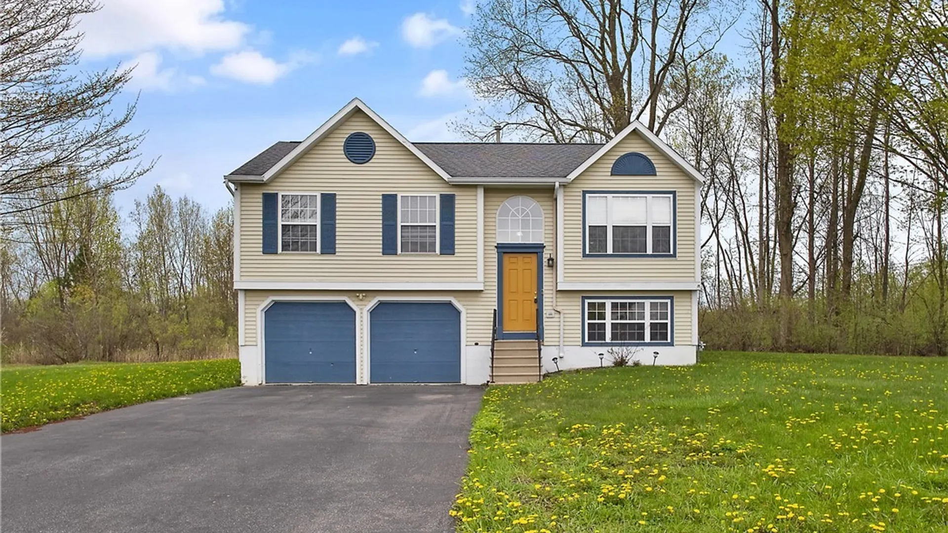 Property at 8644 Disraeli, Cicero, NY 13039 3