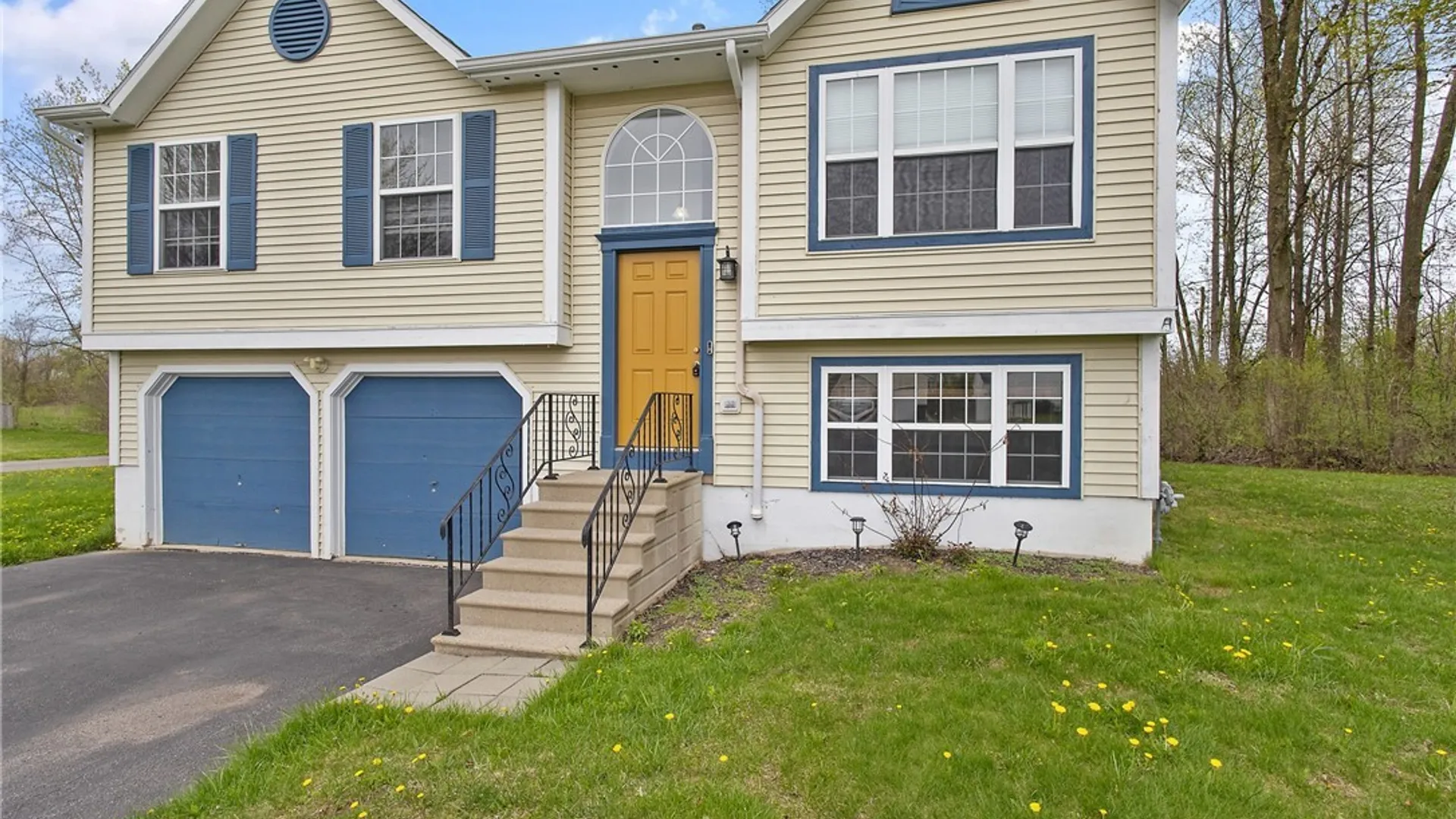 Property at 8644 Disraeli, Cicero, NY 13039 4