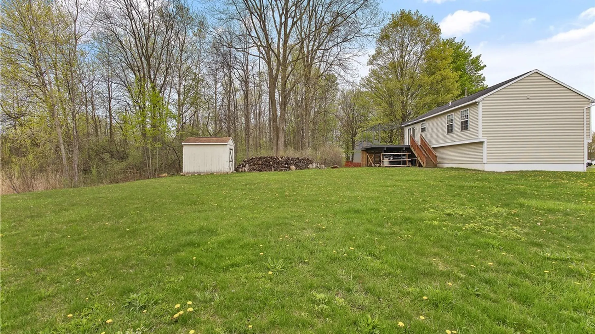 Property at 8644 Disraeli, Cicero, NY 13039 40