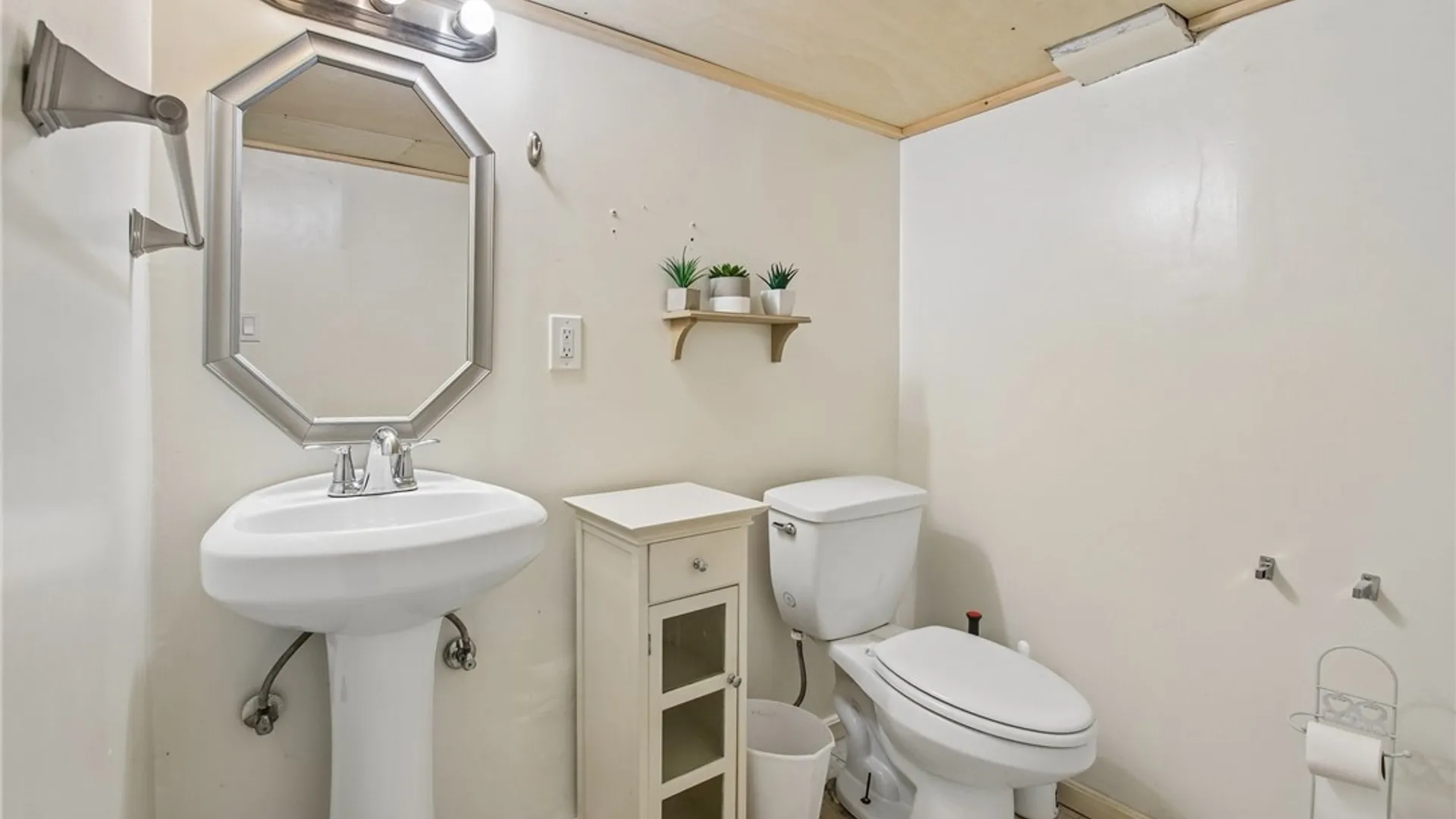 Property at 1542 Goodman Street, Rochester, NY 14609 18