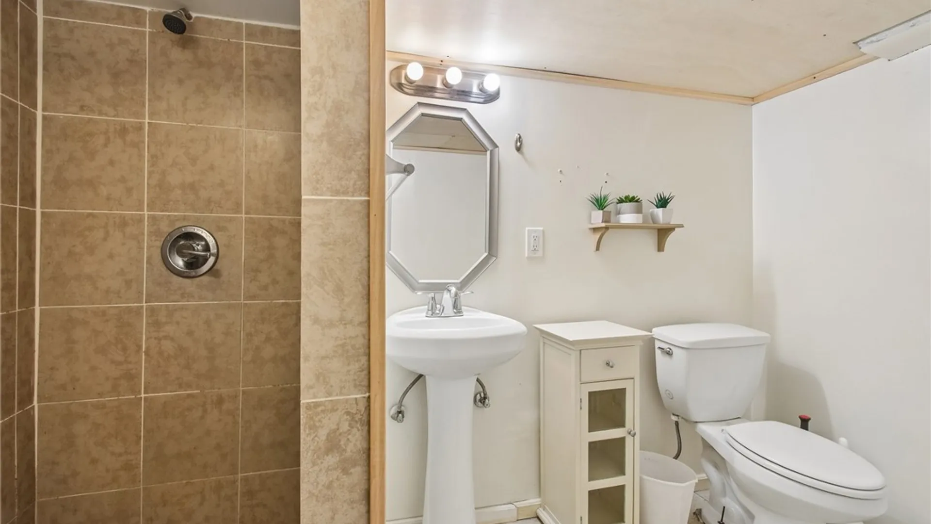 Property at 1542 Goodman Street, Rochester, NY 14609 19