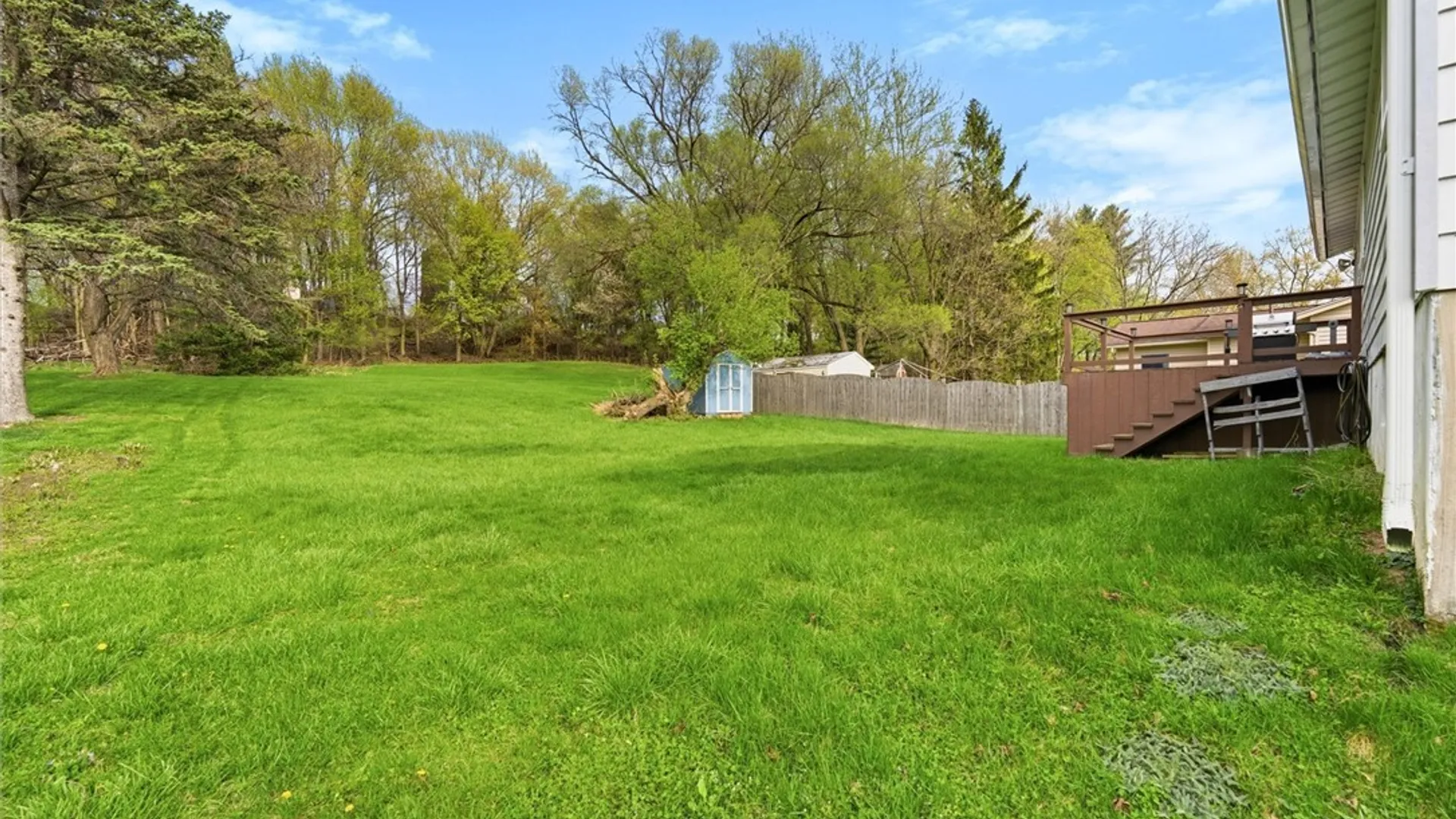 Property at 303 Crestwood Drive, Camillus, NY 13031 32