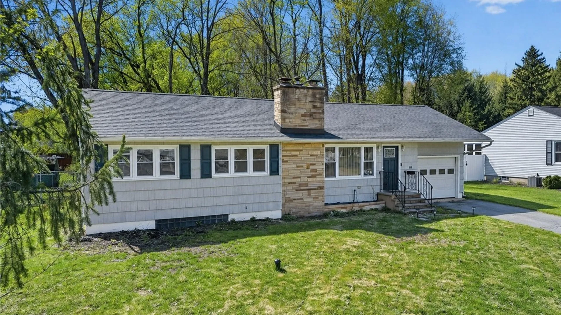 Property at 608 Forest Drive, Cicero, NY 13212 2