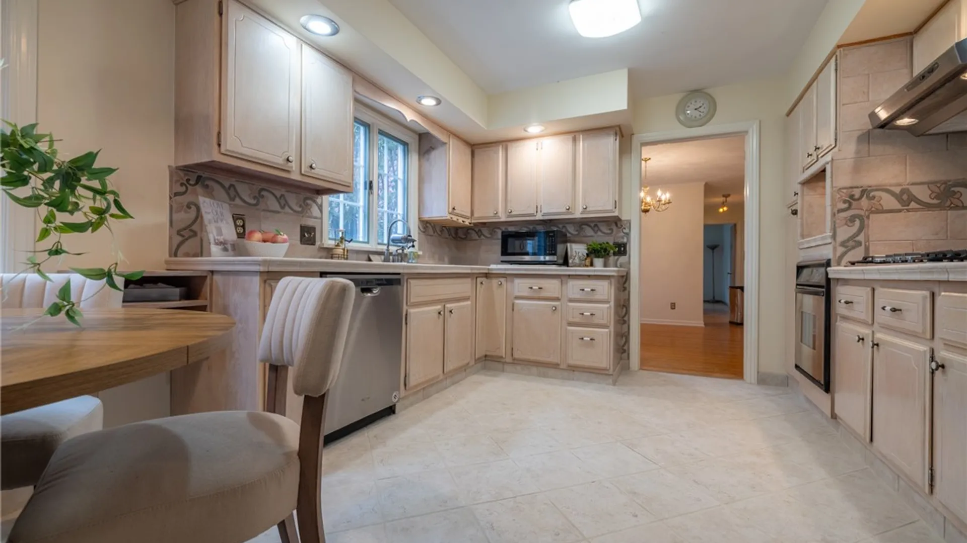Property at 25 Coral Way, Brighton, NY 14618 28