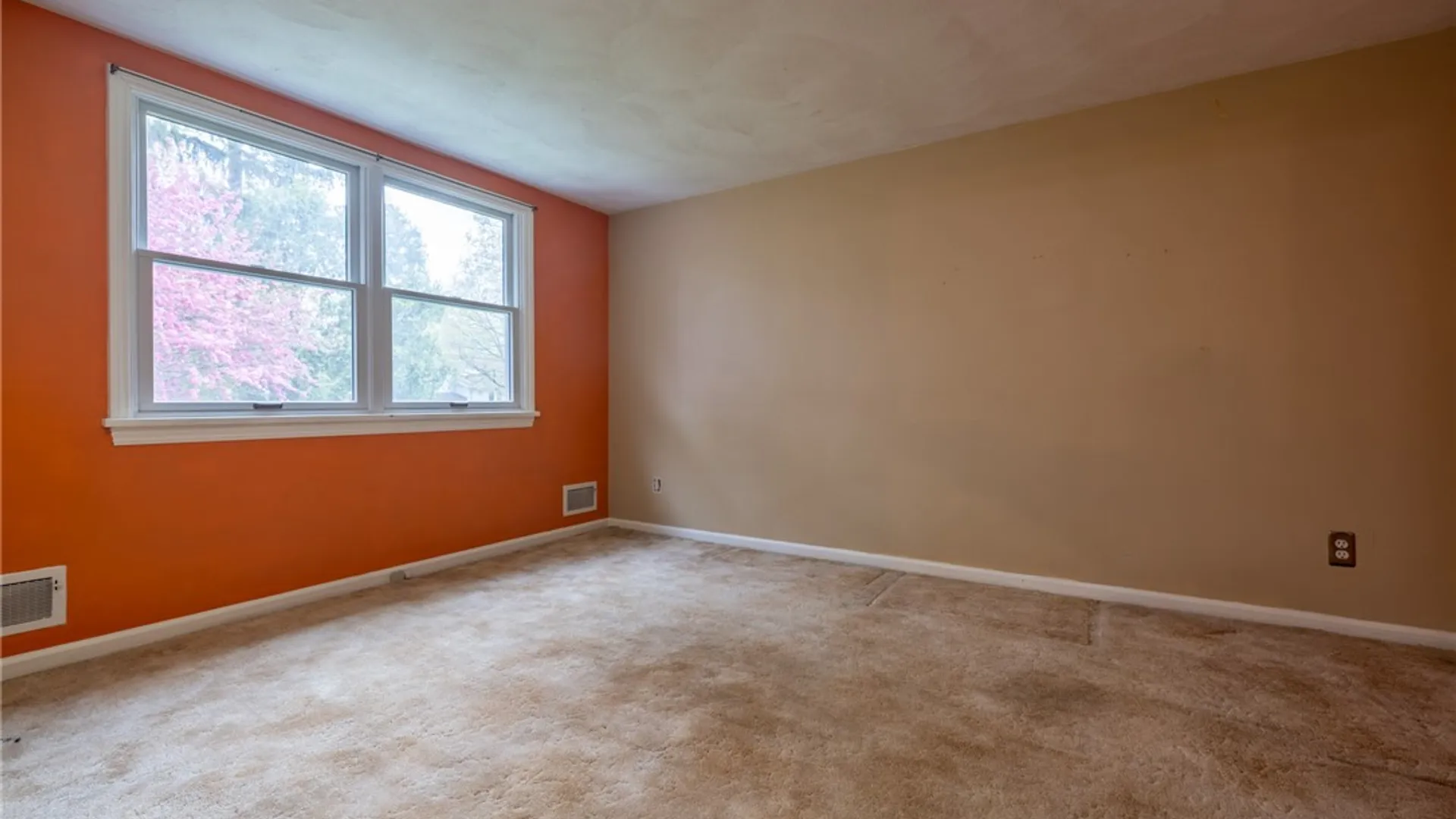 Property at 25 Coral Way, Brighton, NY 14618 35