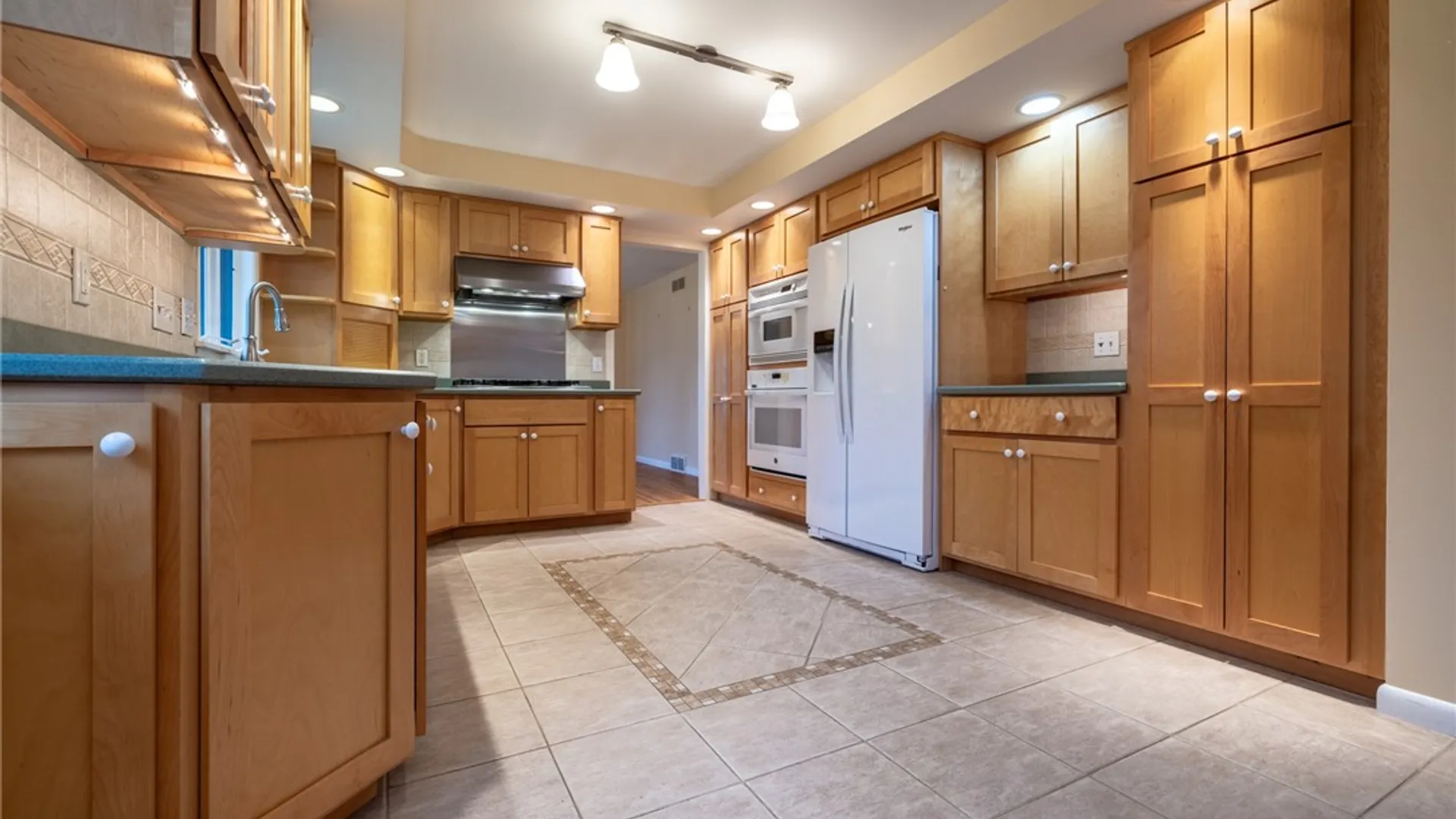 Property at 74 Harper Drive, Pittsford, NY 14534 17
