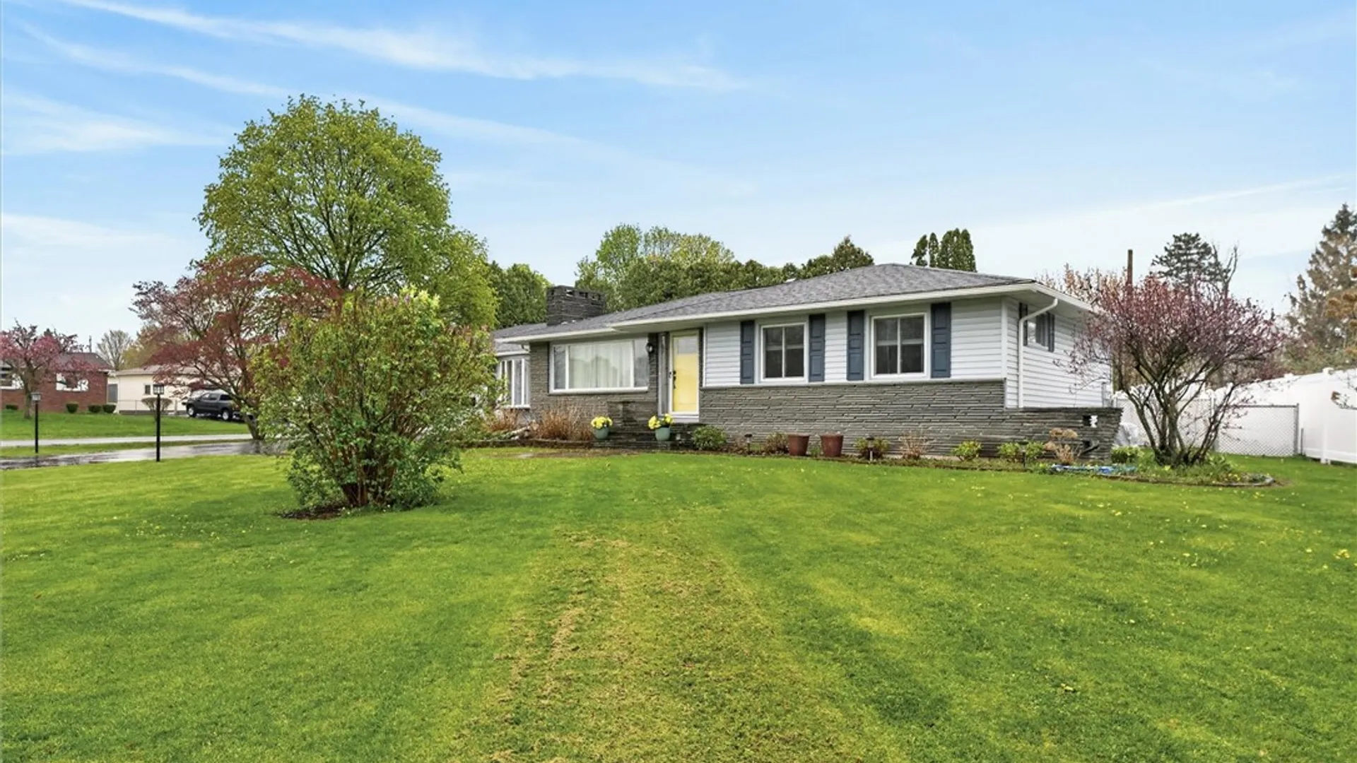 Property at 1 Sun Valley Drive, Gates, NY 14606 2