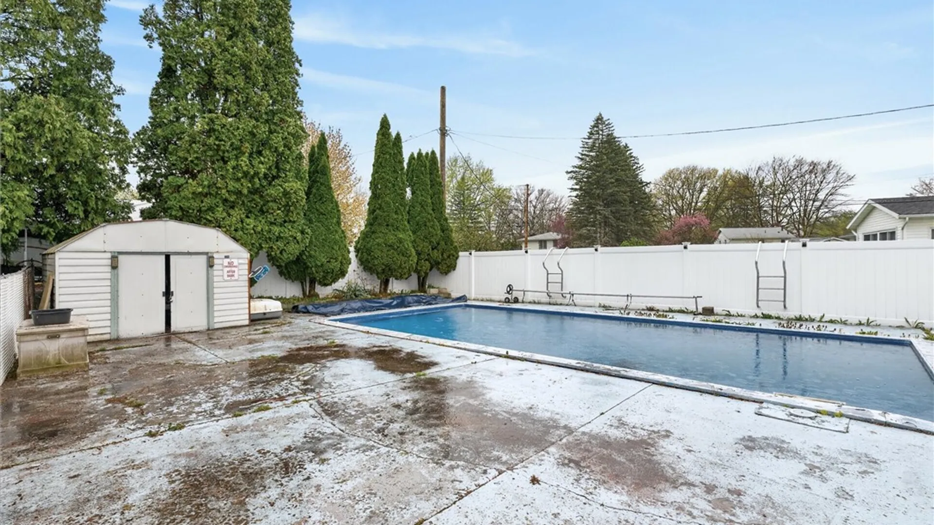 Property at 1 Sun Valley Drive, Gates, NY 14606 7