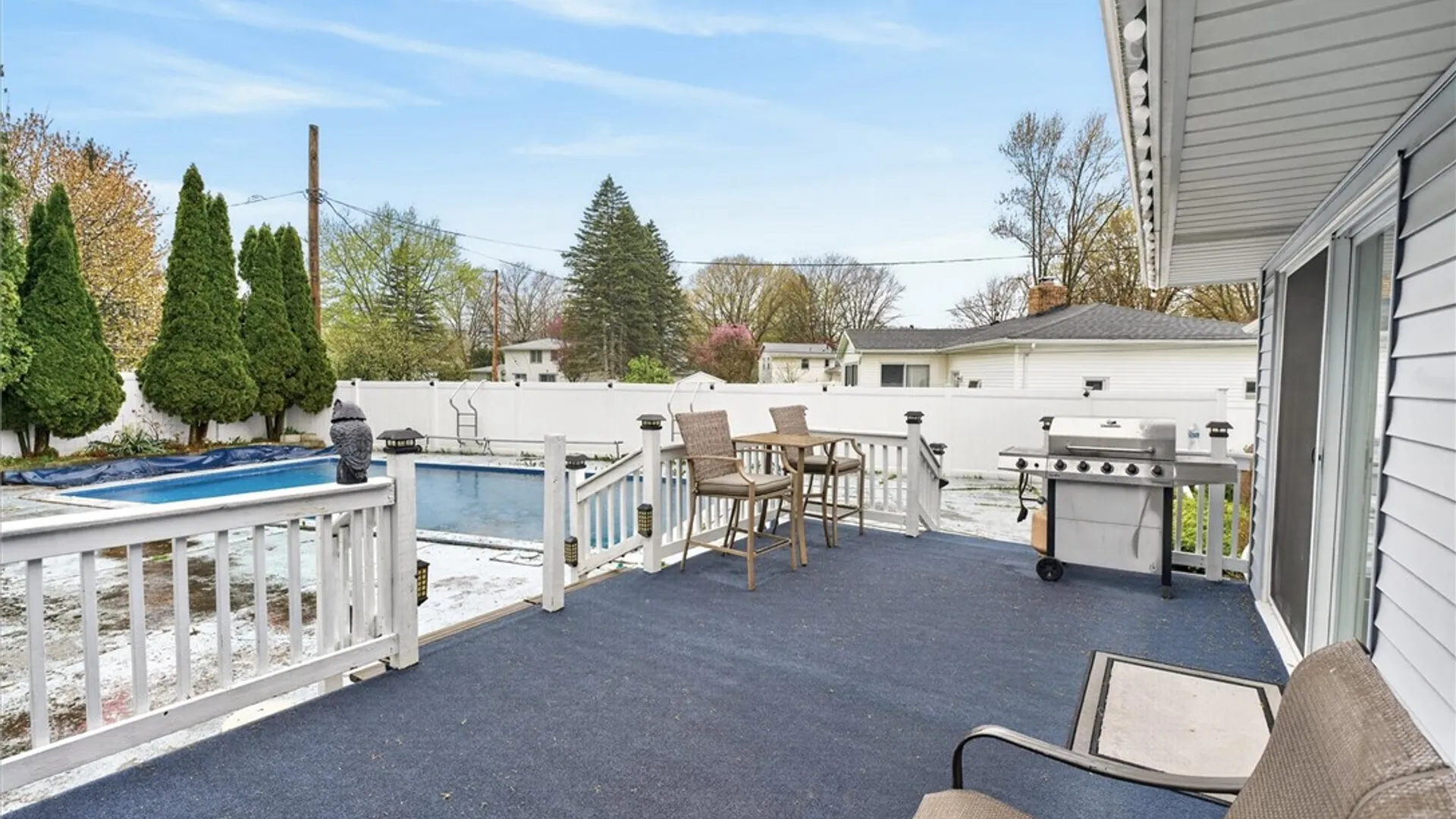 Property at 1 Sun Valley Drive, Gates, NY 14606 9