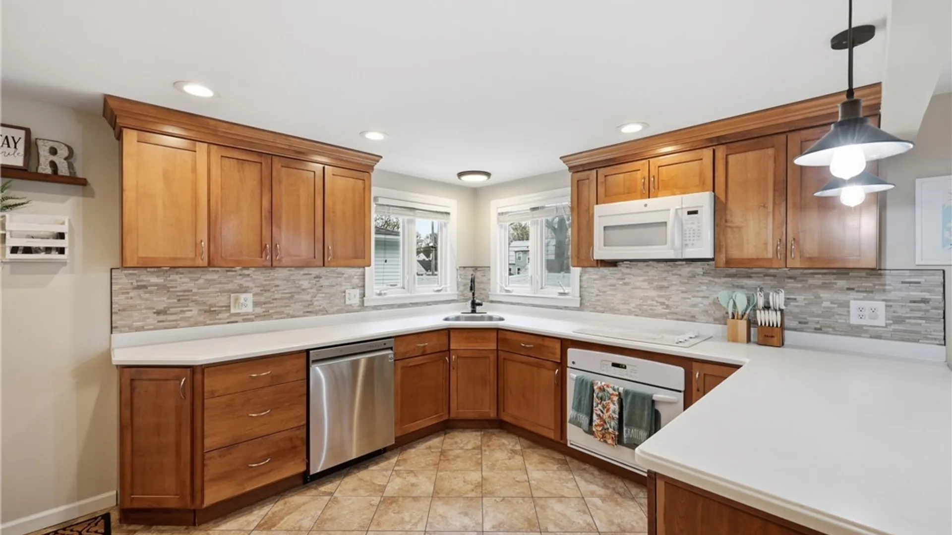 Property at 310 Walton Drive, Amherst, NY 14226 13