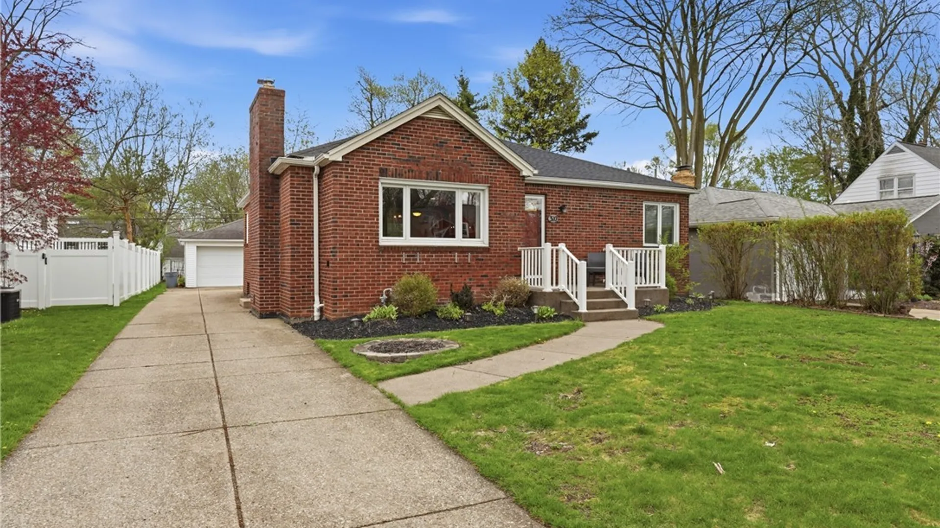 Property at 310 Walton Drive, Amherst, NY 14226 3