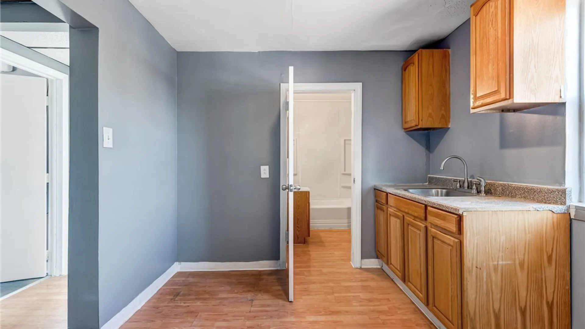 Property at 2065 Park Avenue, Buffalo, NY 14220 17