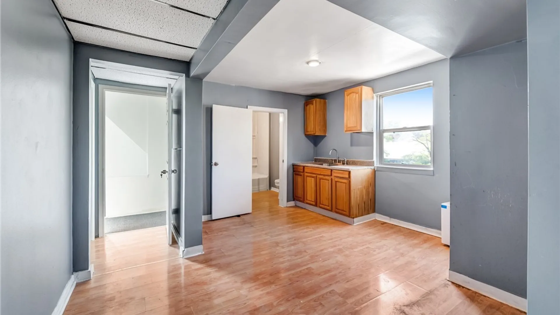 Property at 2065 Park Avenue, Buffalo, NY 14220 23