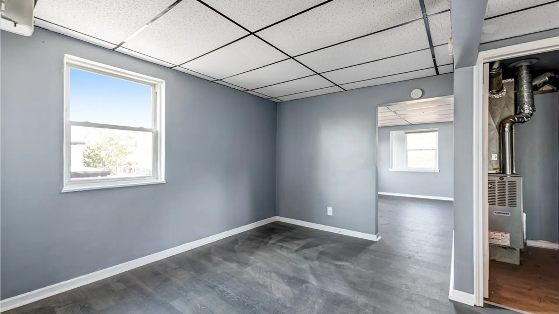 Property at 2065 Park Avenue, Buffalo, NY 14220 24