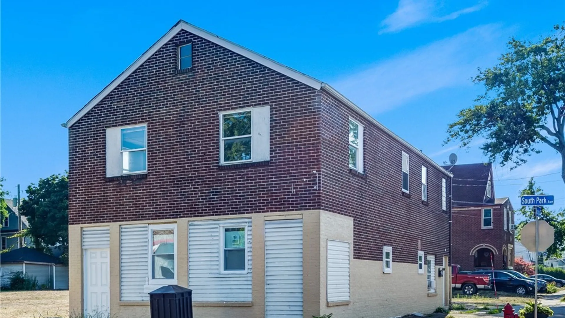 Property at 2065 Park Avenue, Buffalo, NY 14220 3