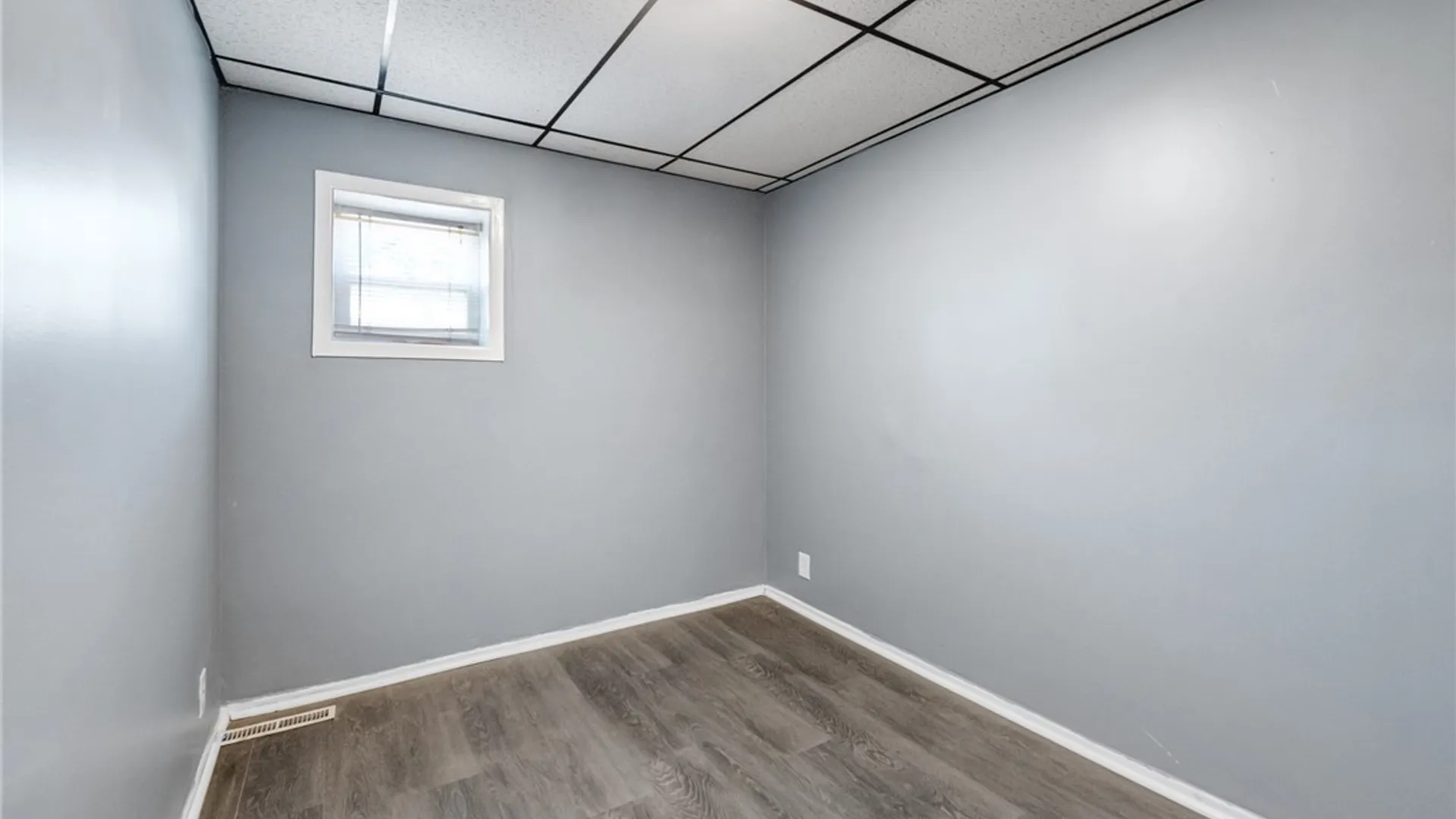 Property at 2065 Park Avenue, Buffalo, NY 14220 40