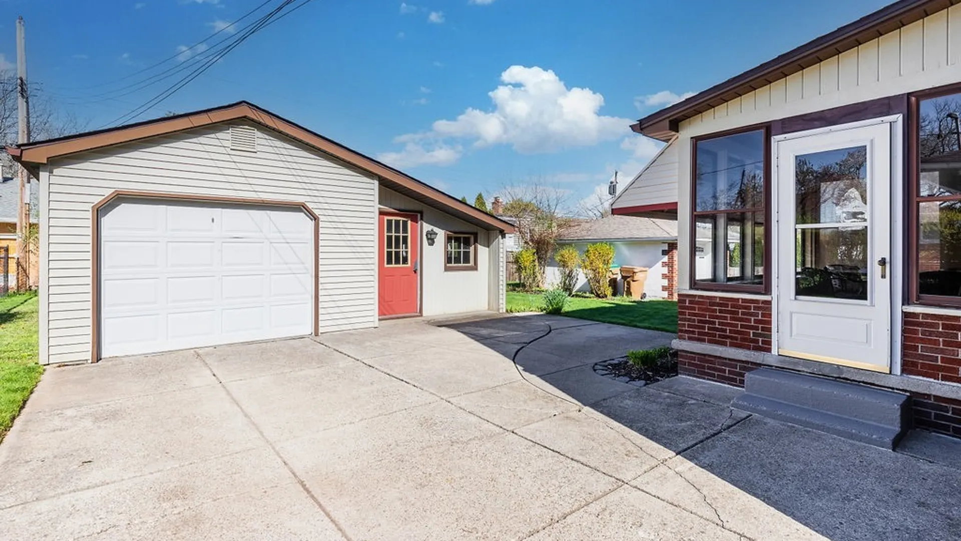 Property at 440 Walton Drive, Cheektowaga, NY 14225 4