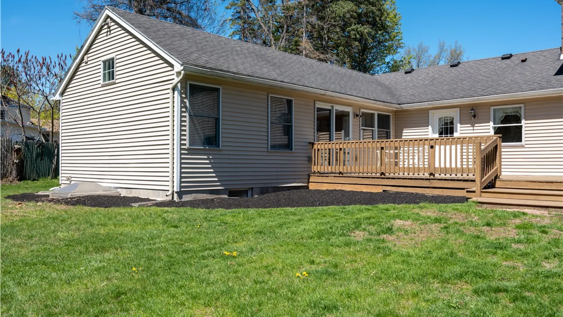 Property at 1123 Lake Park Lane, Webster, NY 14580 42