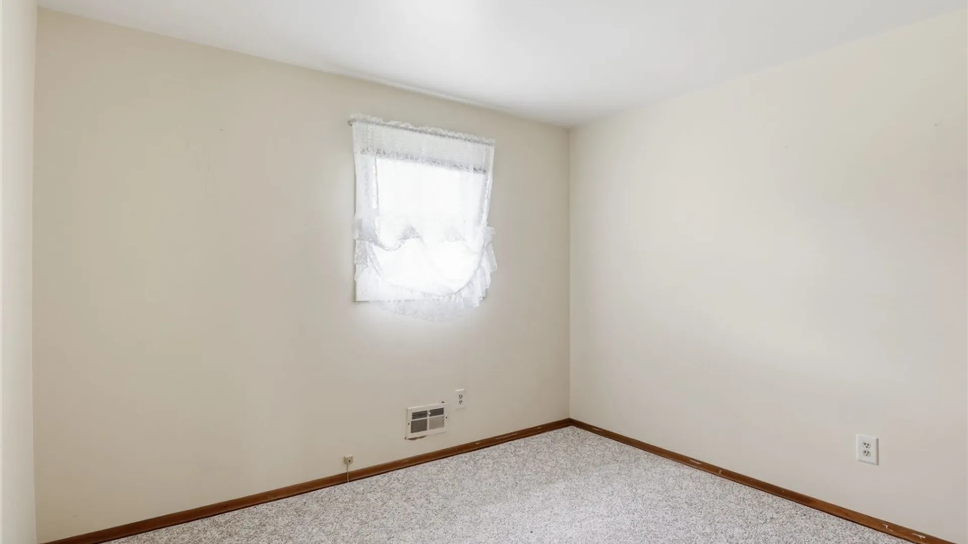 Property at 337 Laurelwood Drive, Greece, NY 14626 19