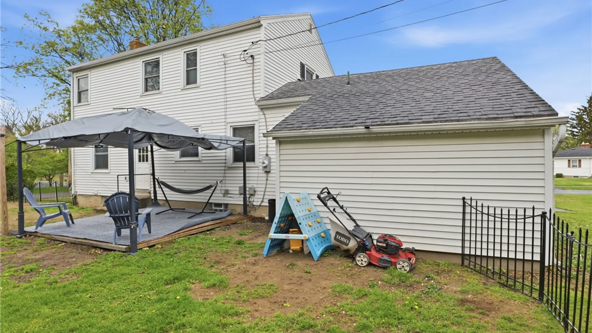 Property at 278 Whipple Lane, Irondequoit, NY 14622 29