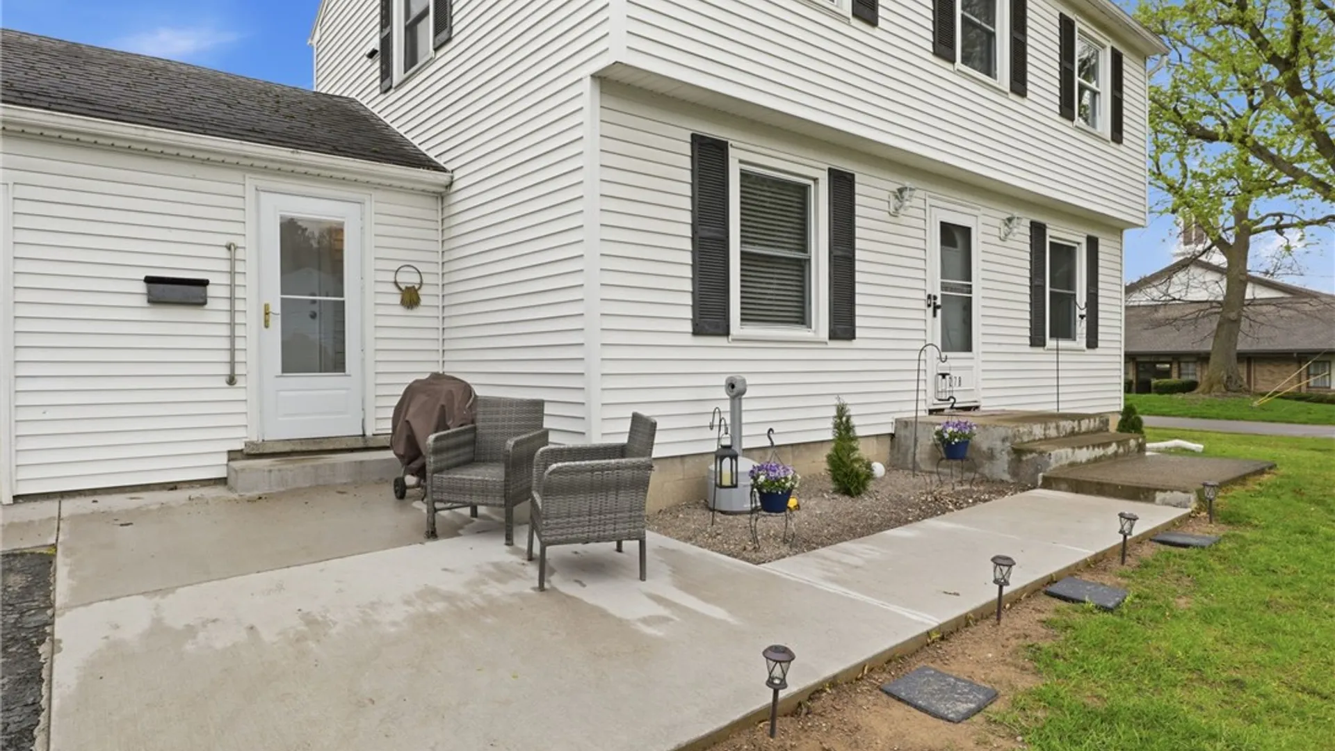 Property at 278 Whipple Lane, Irondequoit, NY 14622 4
