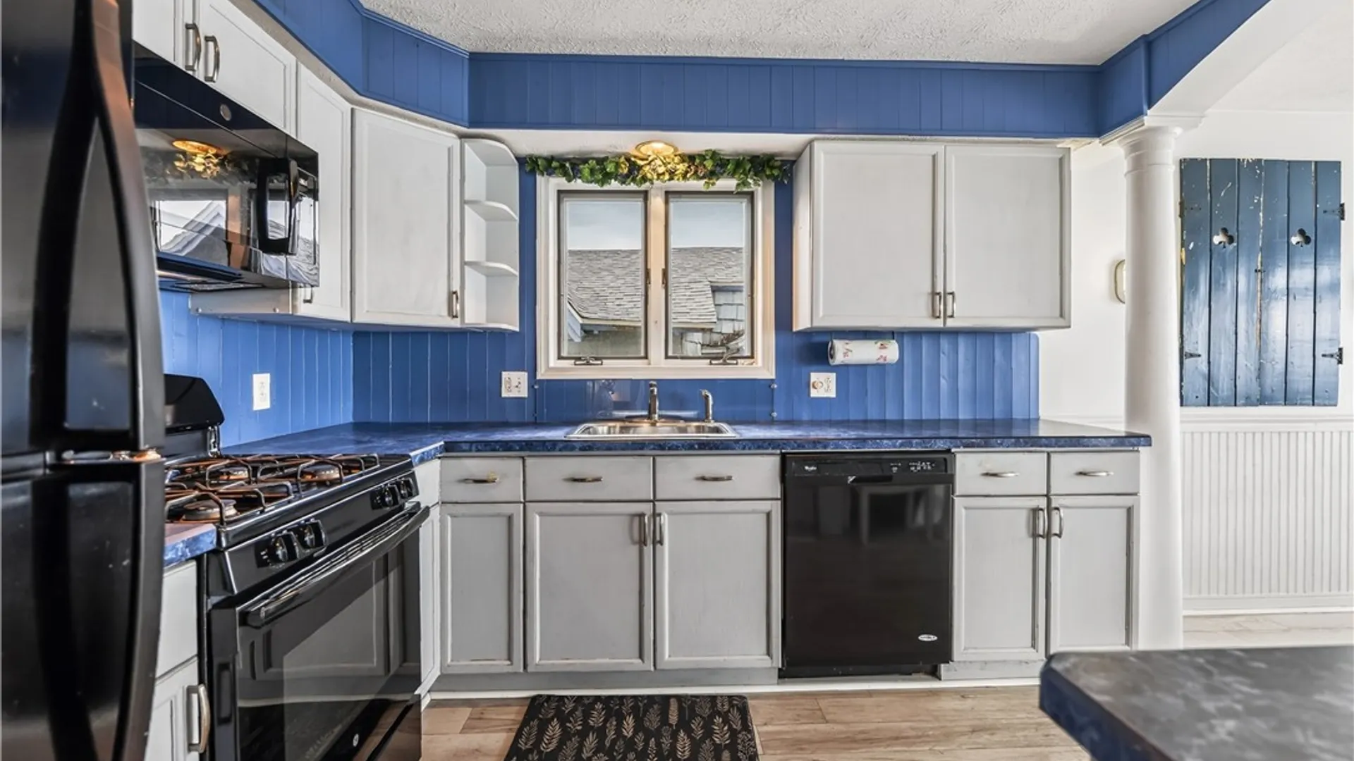 Property at 549 Turtle Rock Lane, Irondequoit, NY 14617 21