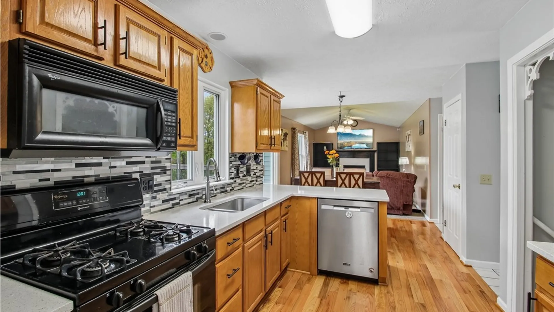 Property at 311 Alverstone, Henrietta, NY 14586 17