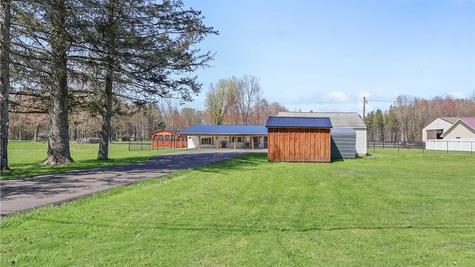 Property at 2195 Kellogg Road, Lysander, NY 13027 3