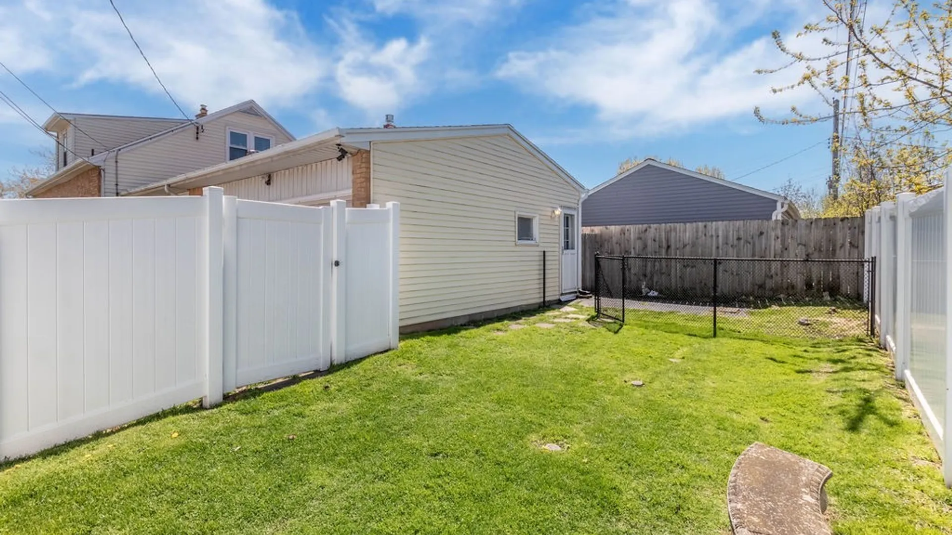 Property at 76 Lamson Road, Tonawanda, NY 14223 43
