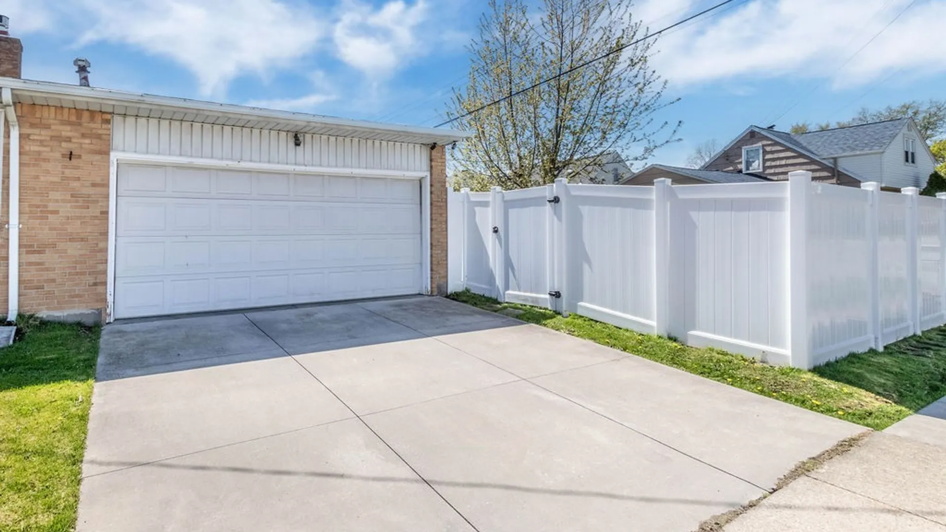 Property at 76 Lamson Road, Tonawanda, NY 14223 7