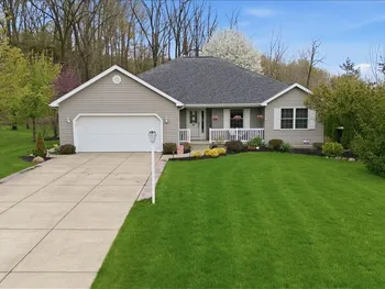 Property at 4814 Sebastian Drive, Lockport Town, NY 14094