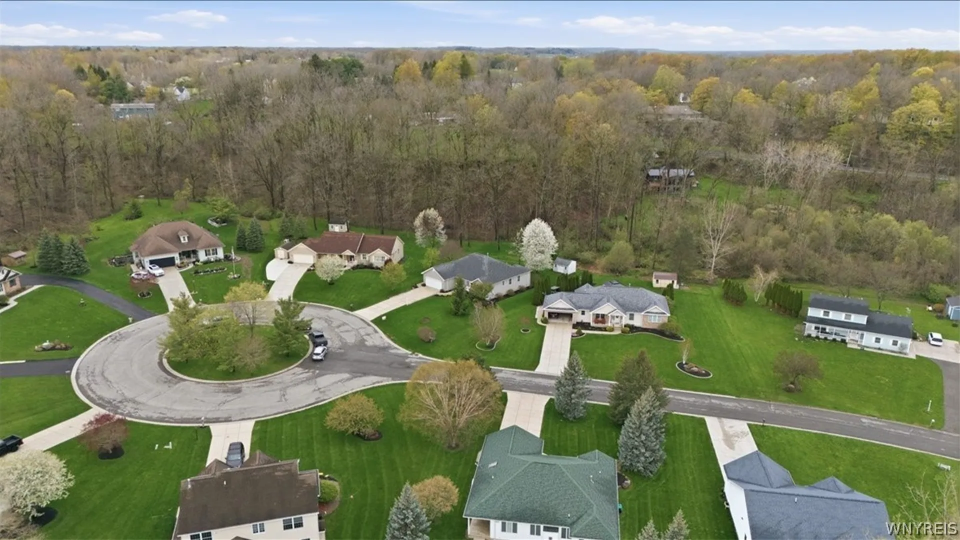 Property at 4814 Sebastian Drive, Lockport Town, NY 14094 2