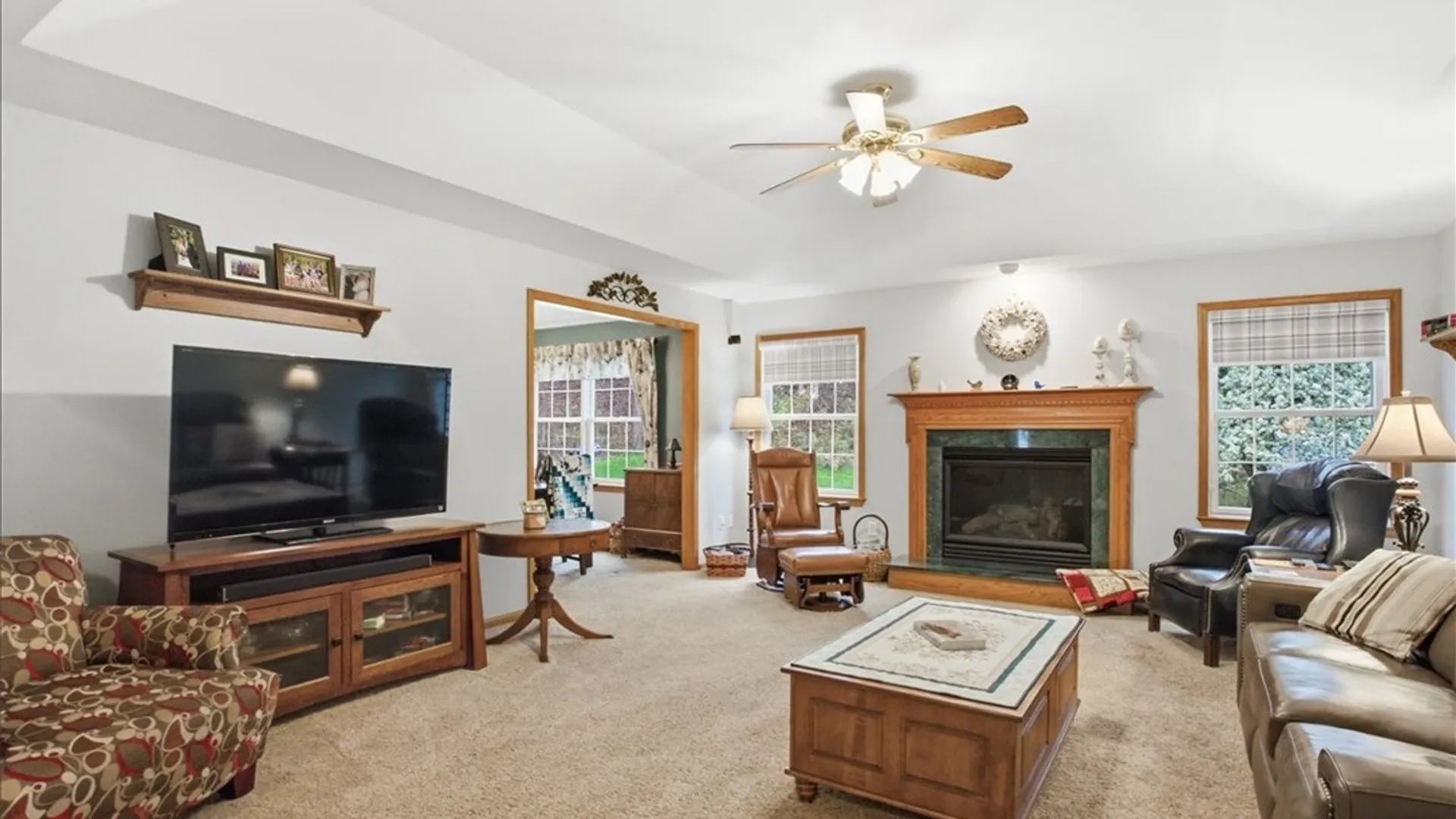 Property at 4814 Sebastian Drive, Lockport Town, NY 14094 3