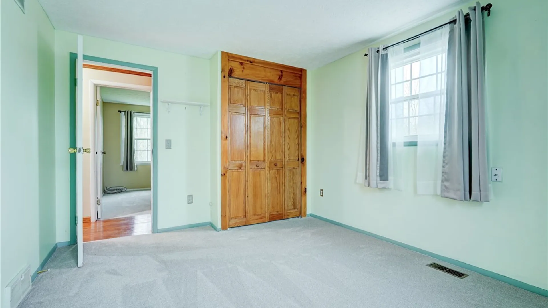 Property at 49 Brewerton Drive, Ogden, NY 14624 22