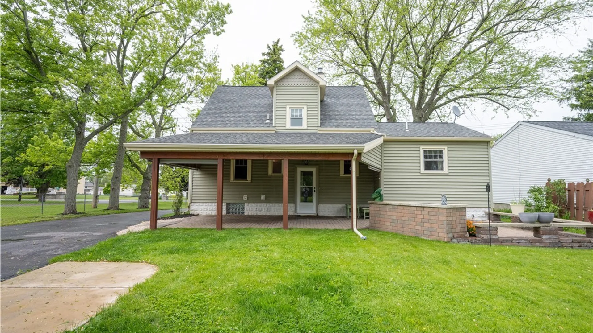 Property at 4663 Milestrip Road, Hamburg, NY 14219 30