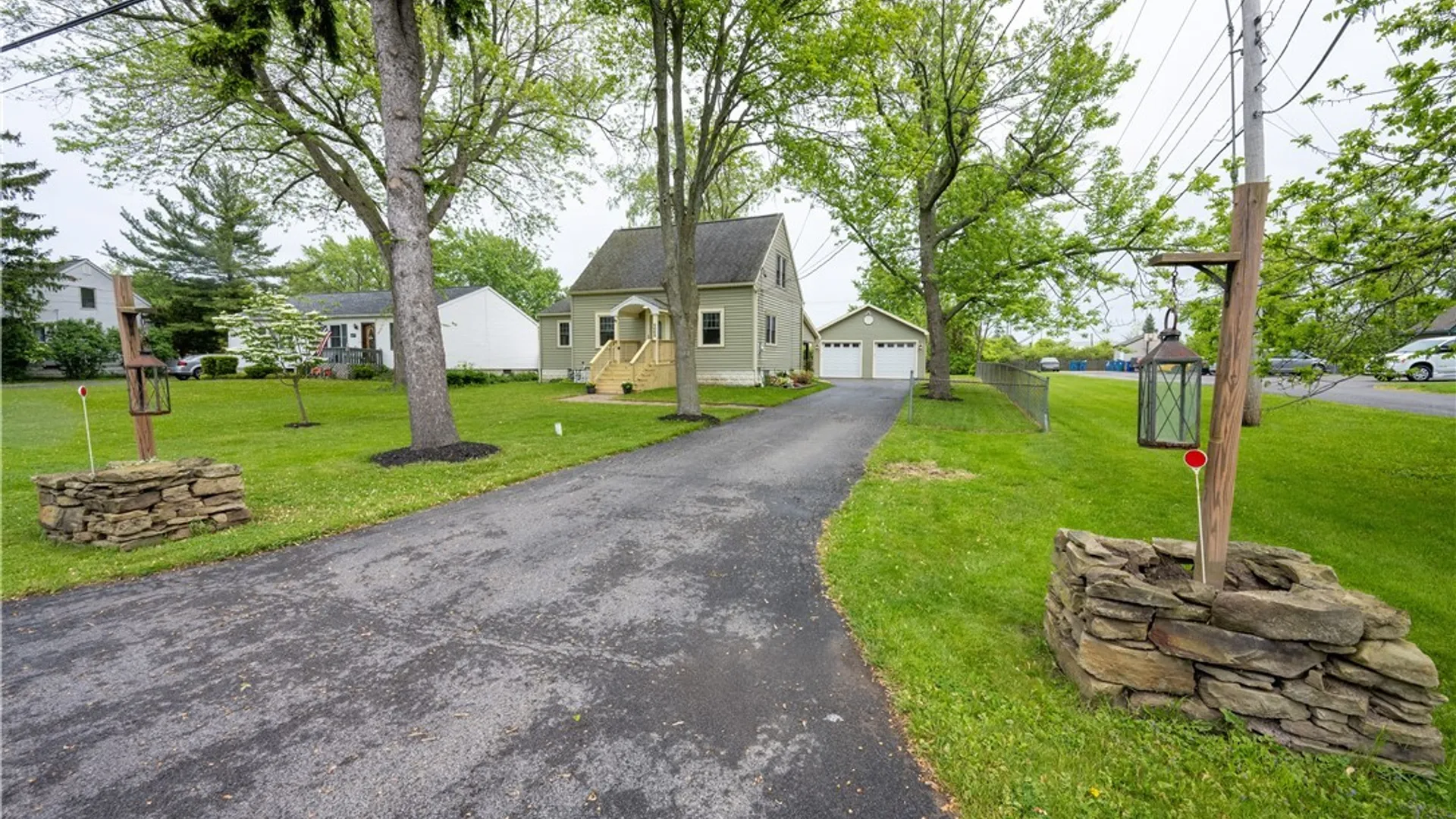 Property at 4663 Milestrip Road, Hamburg, NY 14219 6