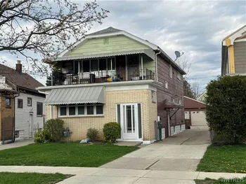 Property at 41 Pendennis Place, Cheektowaga, NY 14225