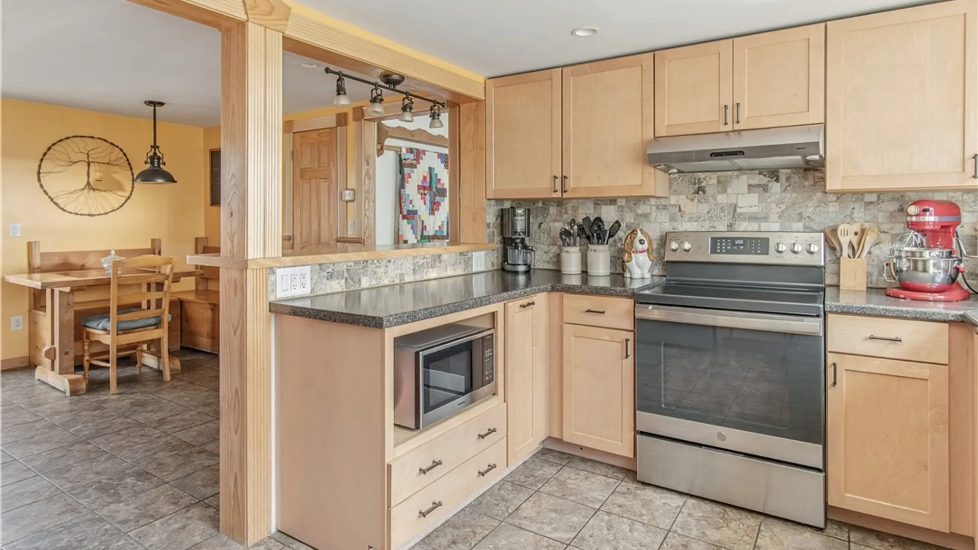 Property at 189 Market Street, Cape Vincent, NY 13618 6