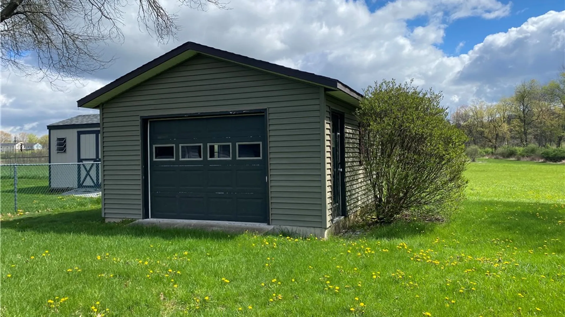 Property at 33 Suburban Drive, Big Flats, NY 14903 37