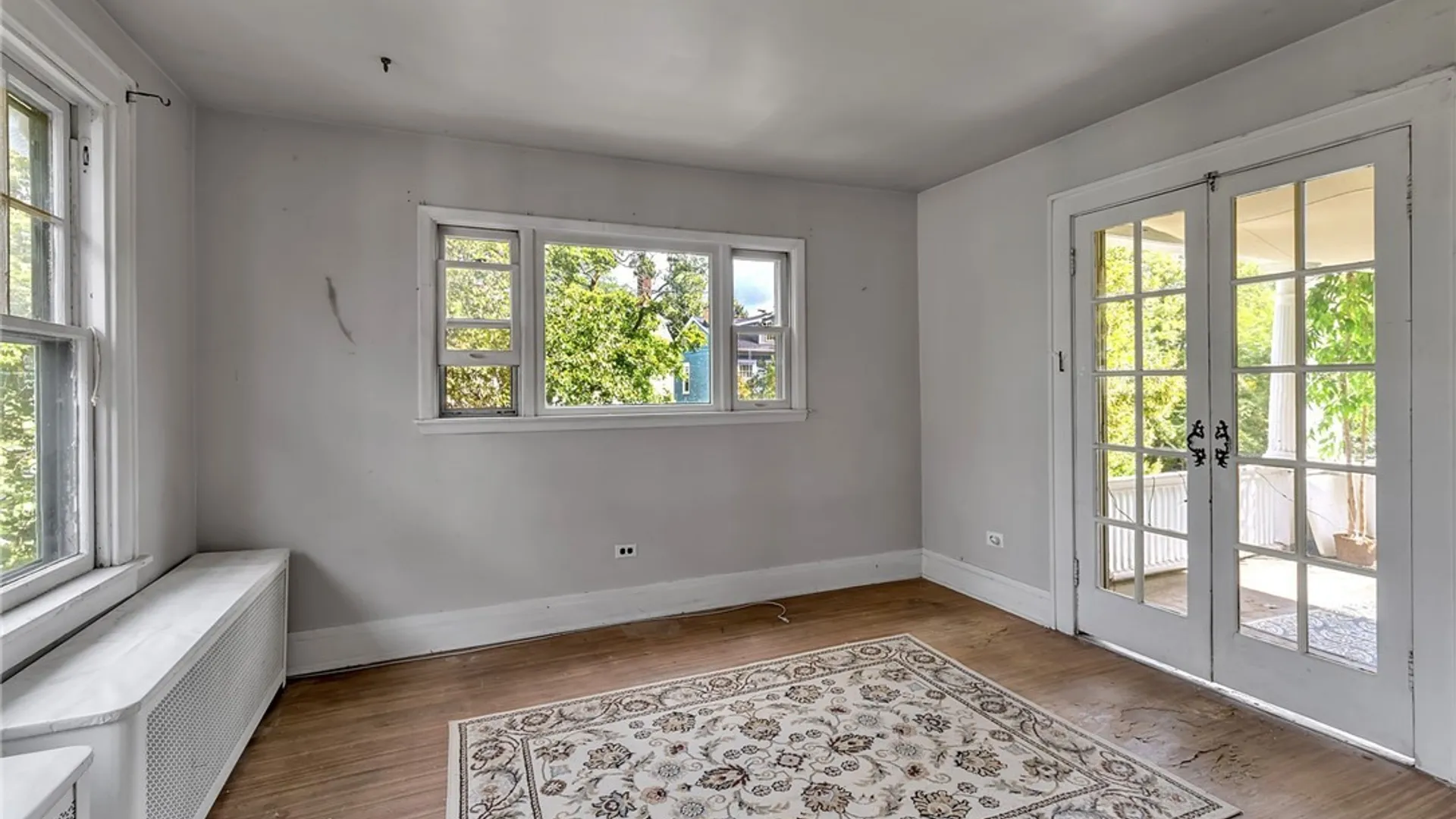 Property at 34 Saint James Place, Buffalo, NY 14222 17