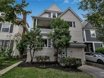 Property at 34 Saint James Place, Buffalo, NY 14222