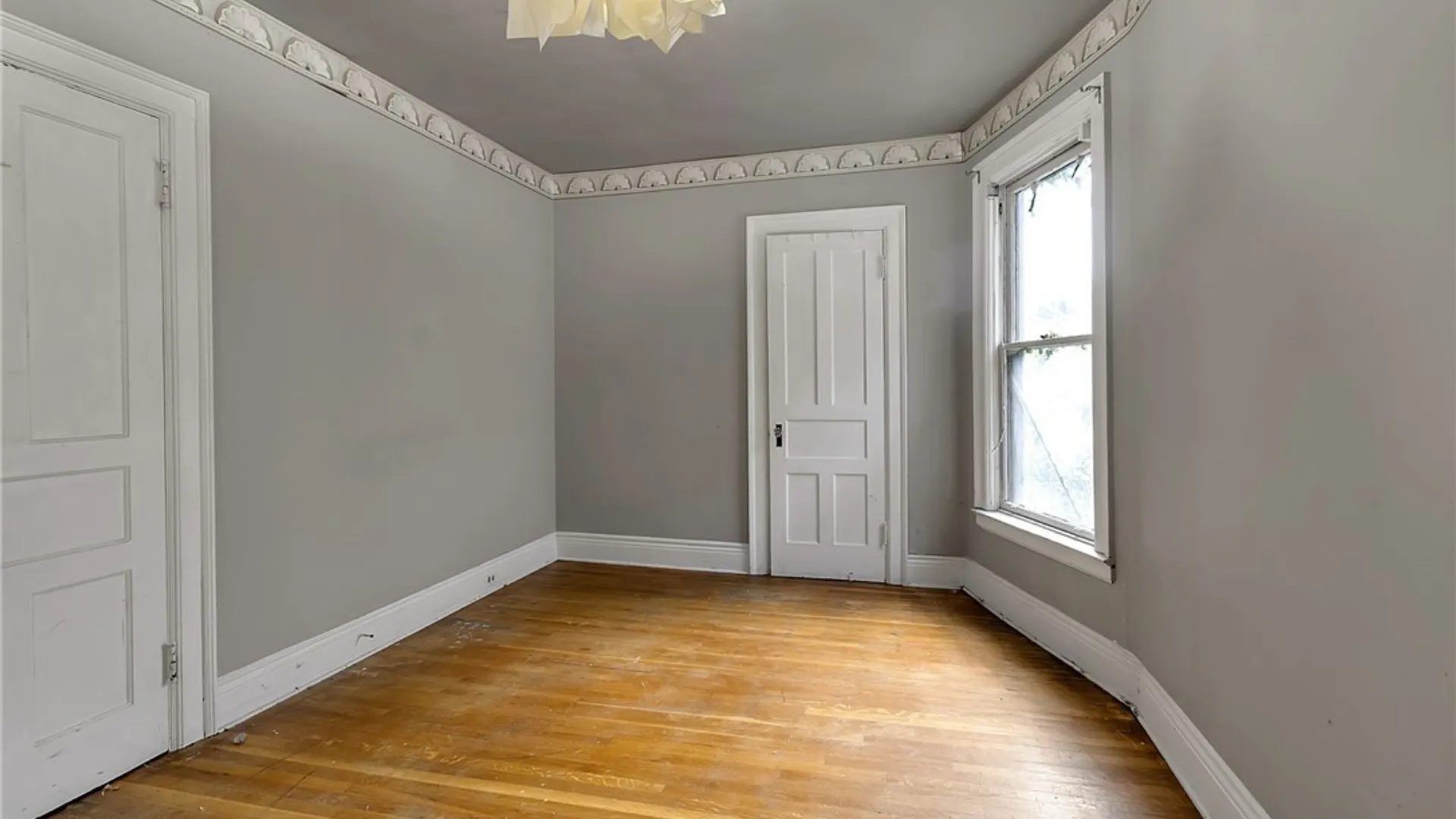 Property at 34 Saint James Place, Buffalo, NY 14222 24